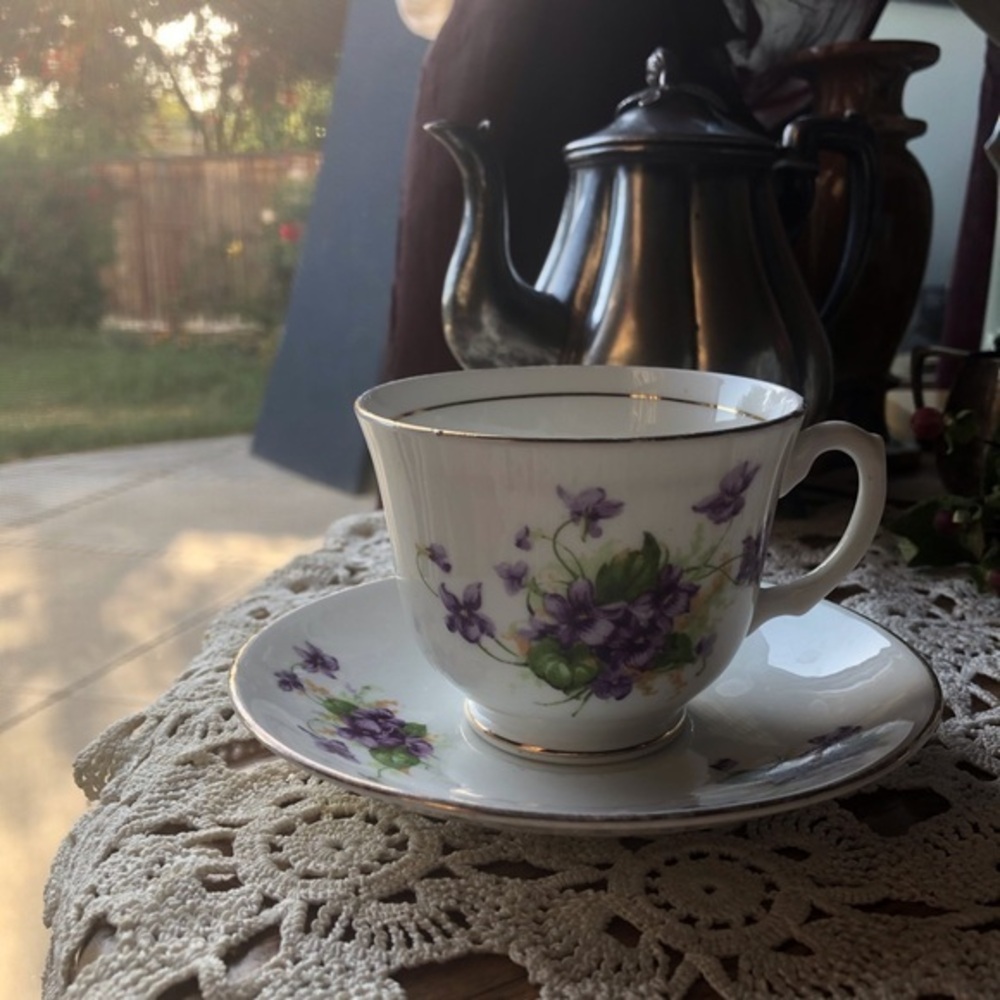 Stanley fine bone China Violet teacup saucer